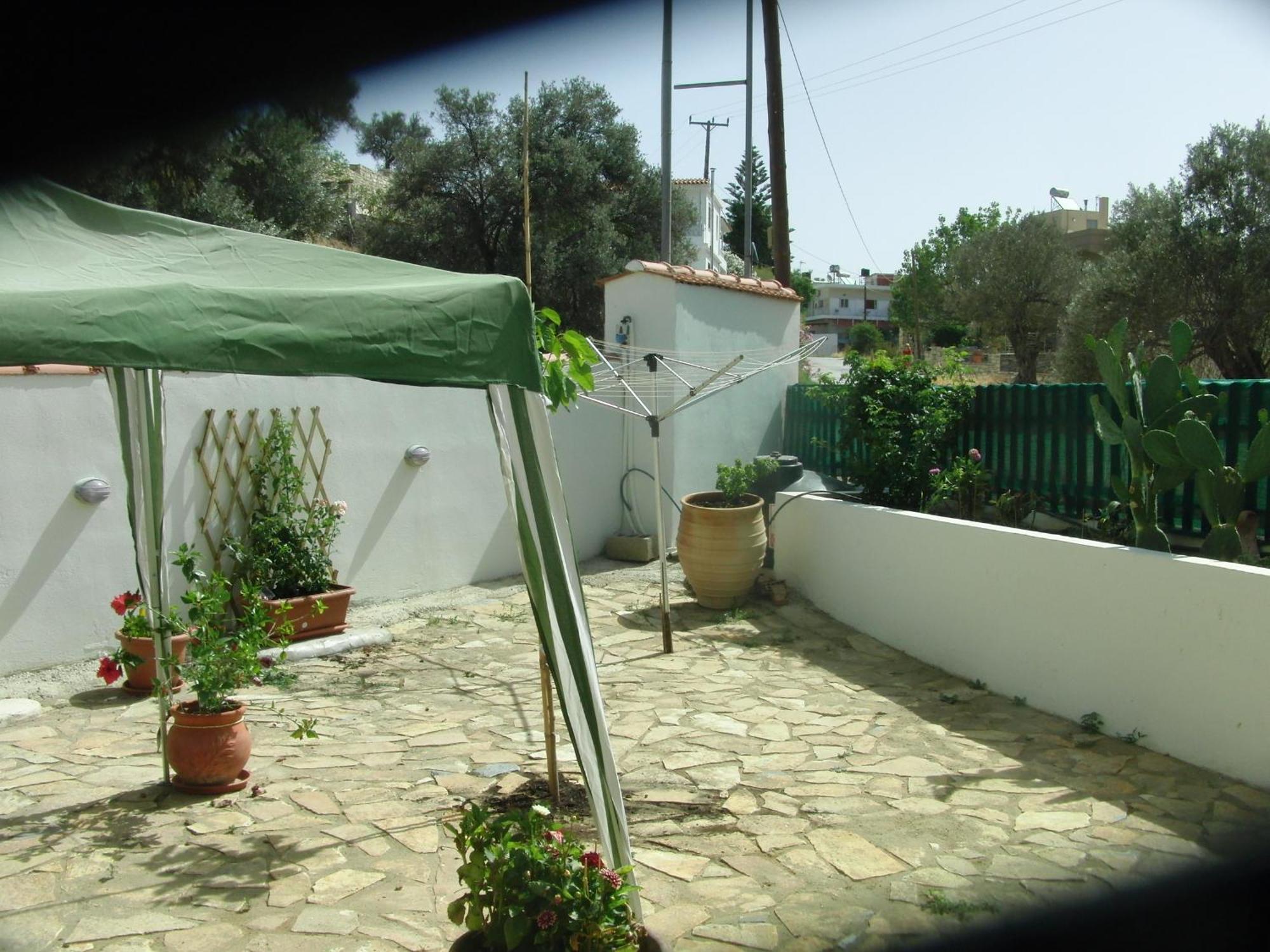Artemis Appartments Pitsidia Extérieur photo
